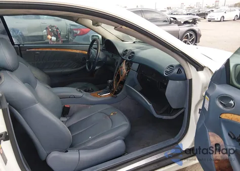 2004 Mercedes-Benz Clk 320 z USA, uszkodzony, nr VIN WDBTJ65J34F064971